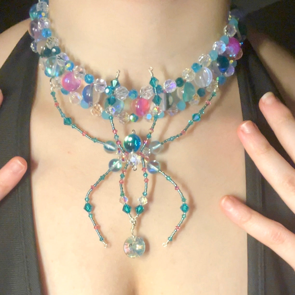 Iridescent Evanescence