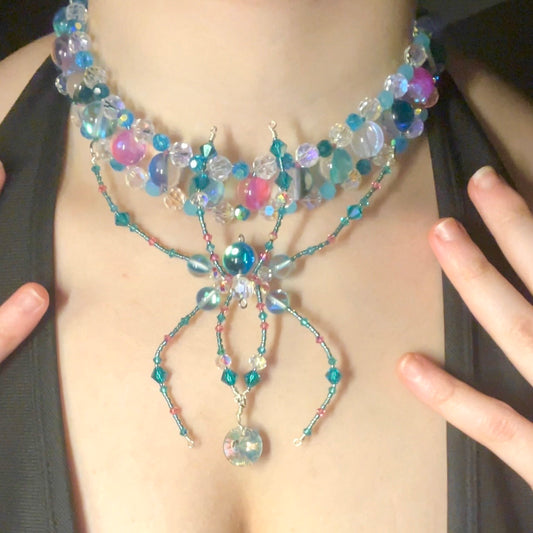 Iridescent Evanescence